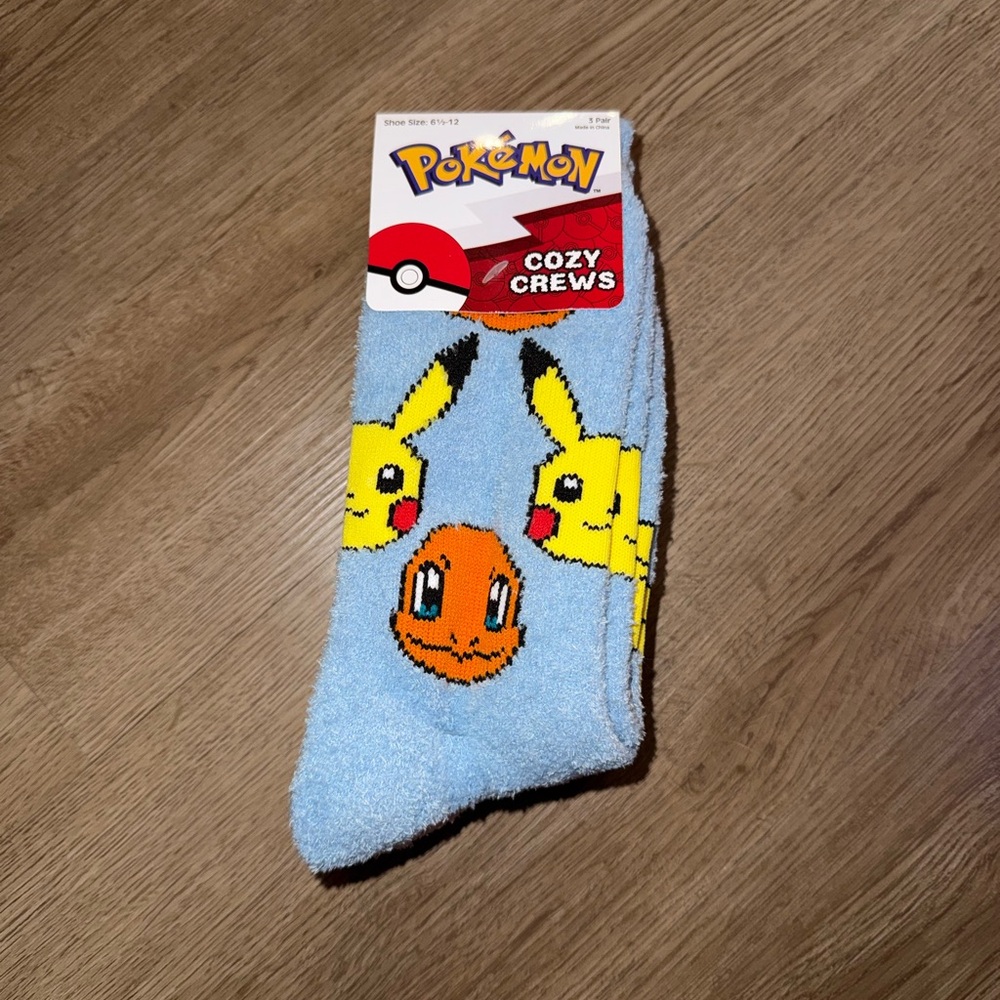 🆕NWT POKEMON Crew Socks-3 Pk